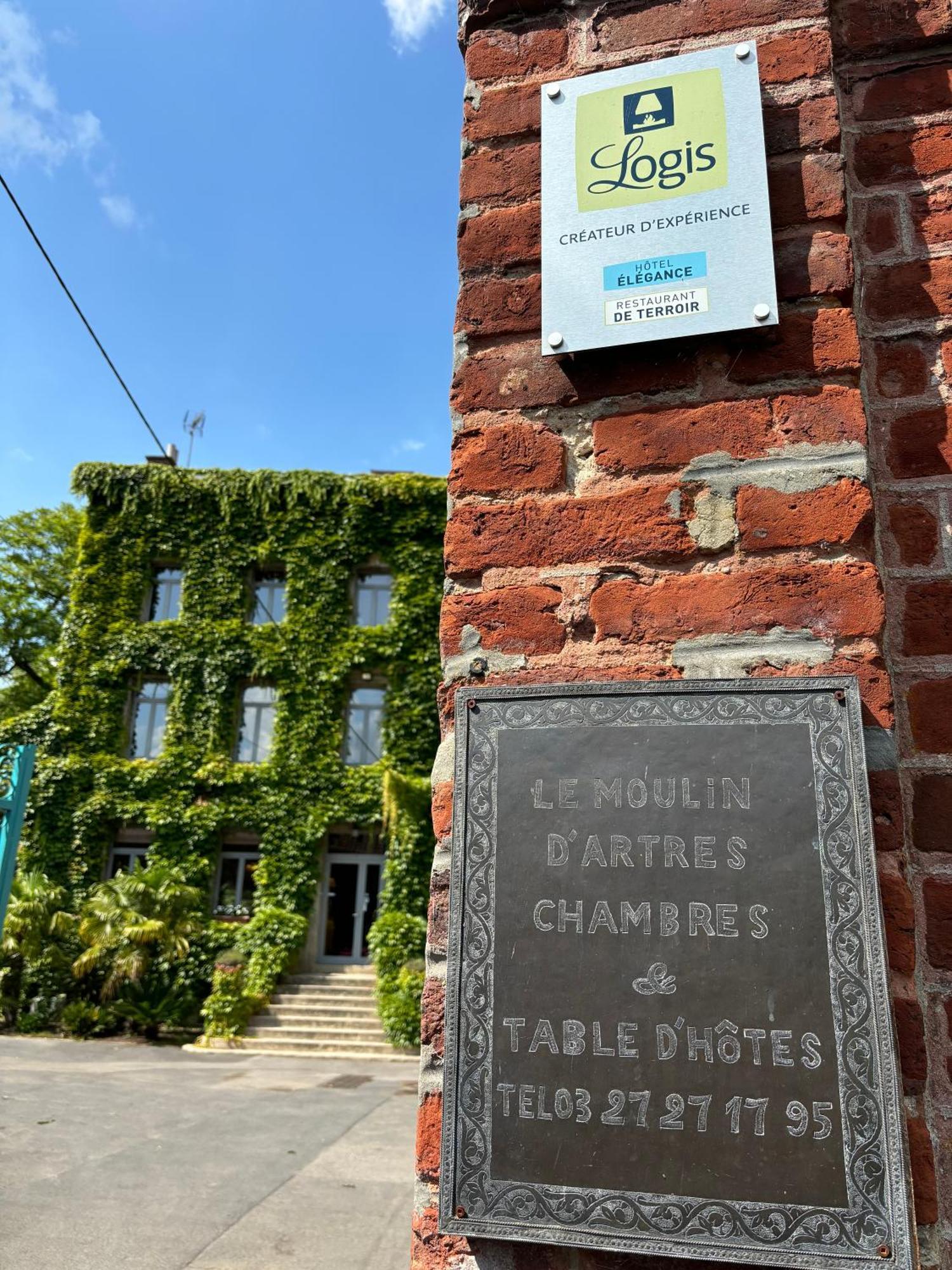 Logis Hotel-Restaurant - Le Moulin D'Artres Exterior foto